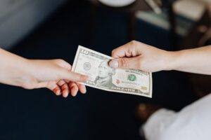 Które banki udzielają kredytów na spłatę chwilówek?